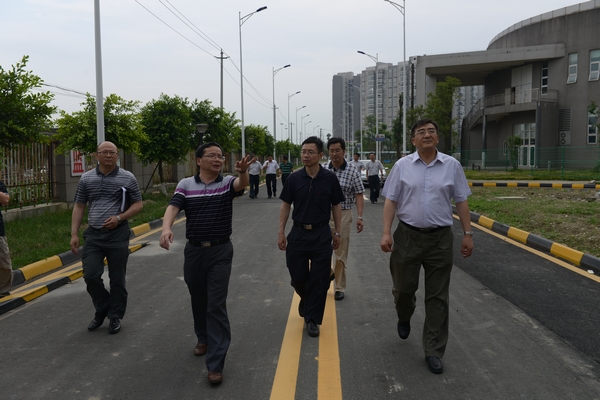 人社部职业技能鉴定中心刘康主任到我院考察调研brbr